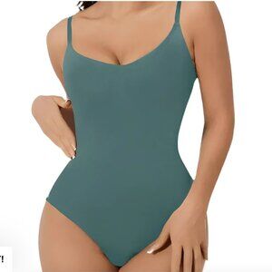 HeyShape Snatched Shapewear Bodysuit - NWT